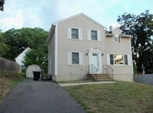 11 Crawford Cir, Springfield, MA 01108
