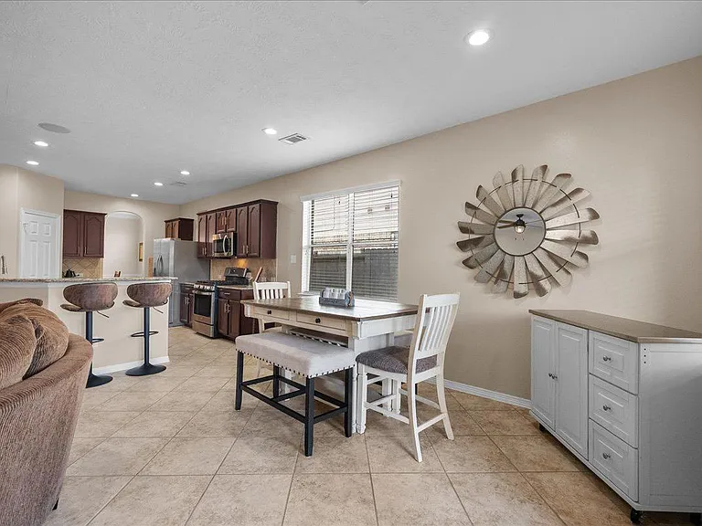 2875 Torano Cir — Photo 12