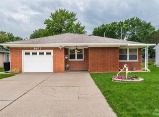 1865 Hemmeter Rd, Saginaw, MI 48638