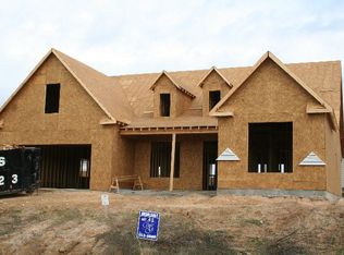 3 Chickasaw Trl, Fort Mitchell, AL 36856