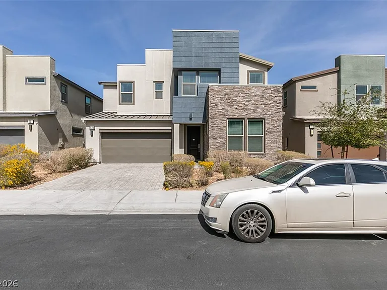 520 Founders Creek Ave — Photo 1