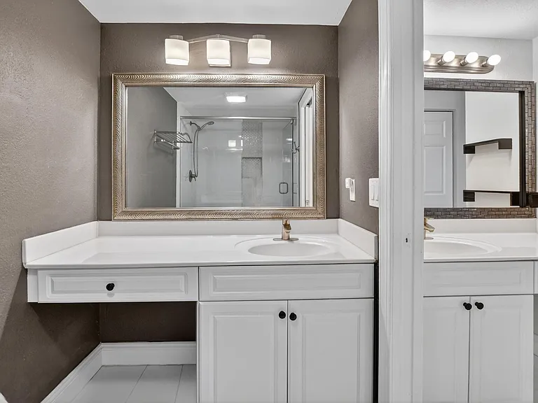 8099 Severn Dr #D — Photo 34