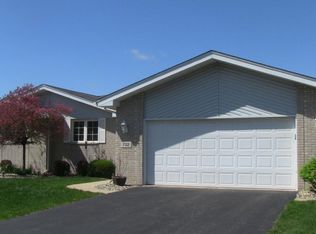 732 Blue Jay Way, Dyer, IN 46311