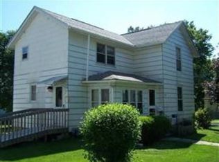 151 E School St, Columbus, WI 53925