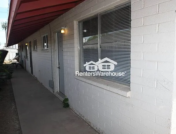 2532 E Adams St #7 — Photo 8