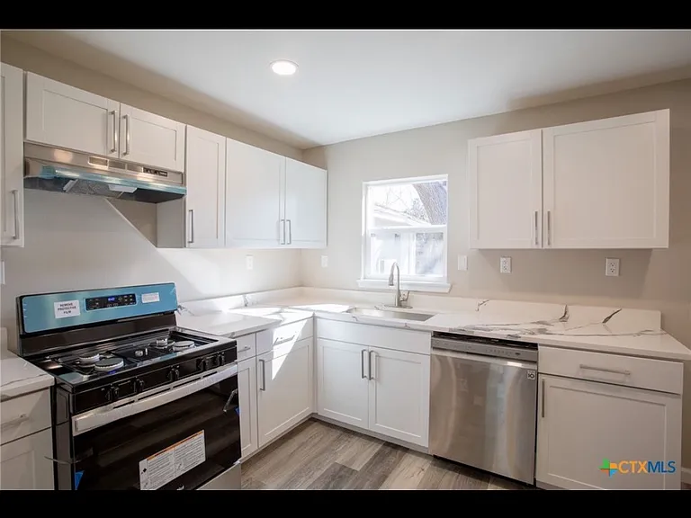 805 E Polk Ave — Photo 4