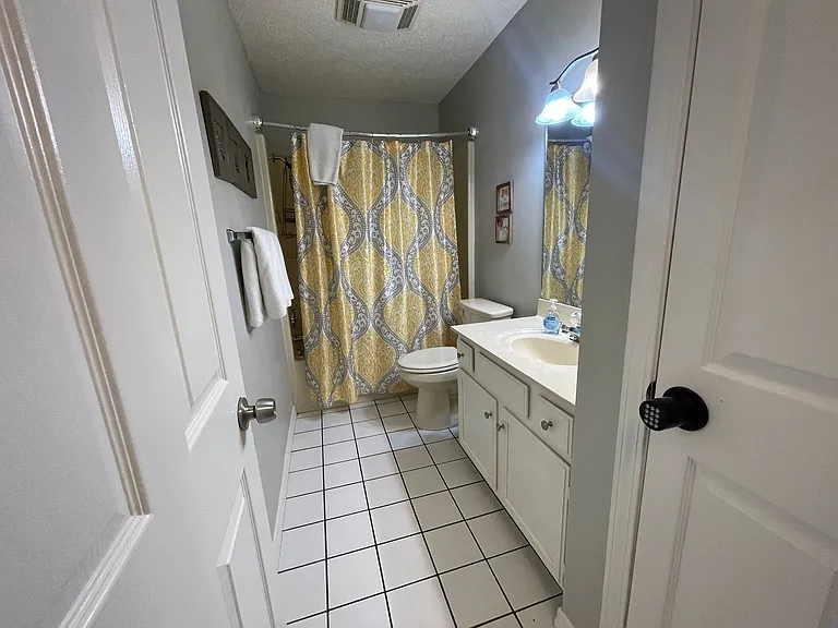193 Avondale Dr #10 — Photo 15