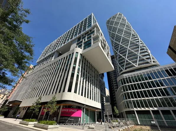 121 Saint Patrick St, Toronto, ON