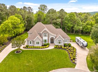 9921 Frost Creek Dr, Ooltewah, TN 37363