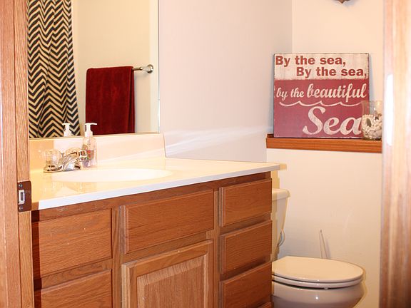 2nd floor Bath