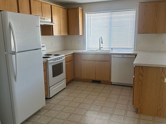 3rd image of 3412 W Mariner Ln