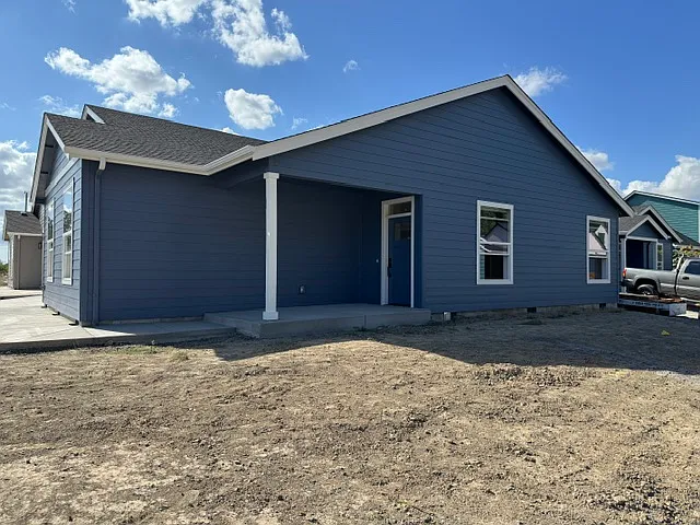 3 bed, 1639 sqft, $2,800 — Photo 3