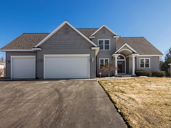 3rd image of 3751 Stoneridge Dr