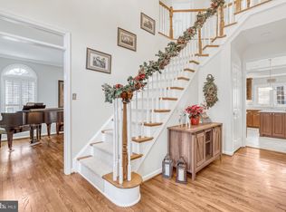 8709 Middleford Dr, Springfield, VA 22153