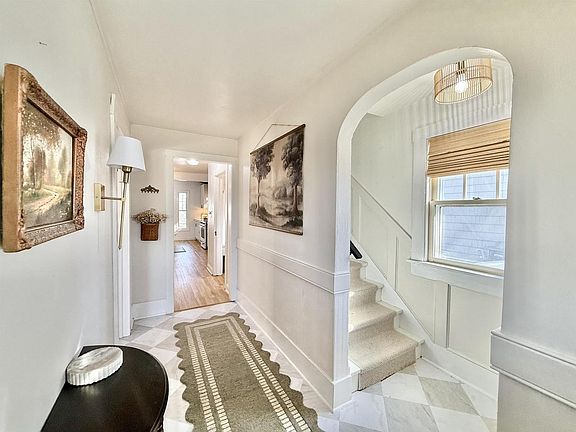 2nd image of 1743 Emerson Street