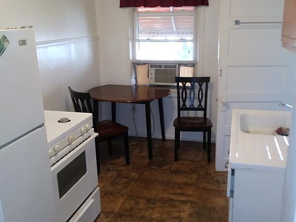 5th image of 35449 Brush St APT 4