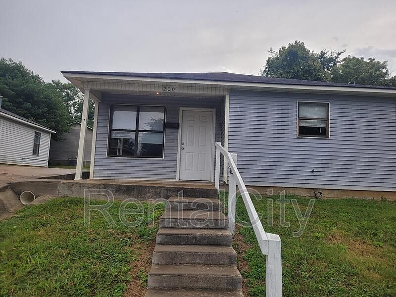 1st image of 200 Harton Ave