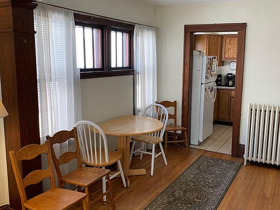 3rd image of 663 Lincoln Ave