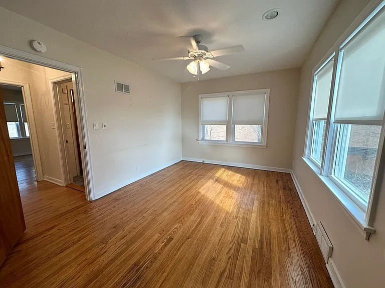 136 E Hazel Dell — Photo 22