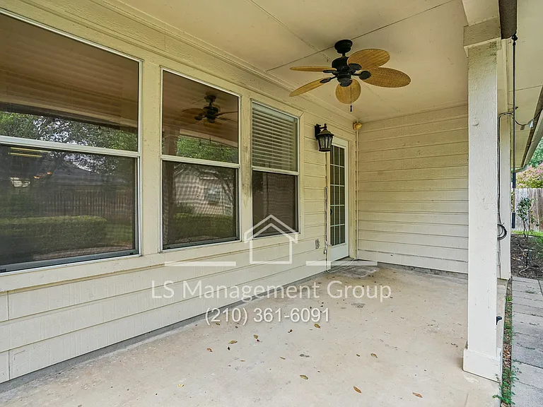 14343 Markham Gln — Photo 33