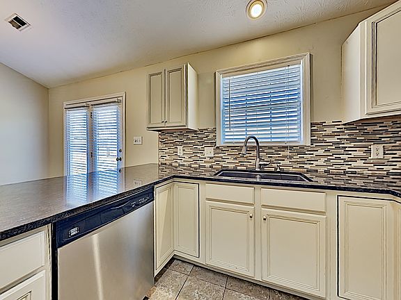 5th image of 1426 Bens View Ct