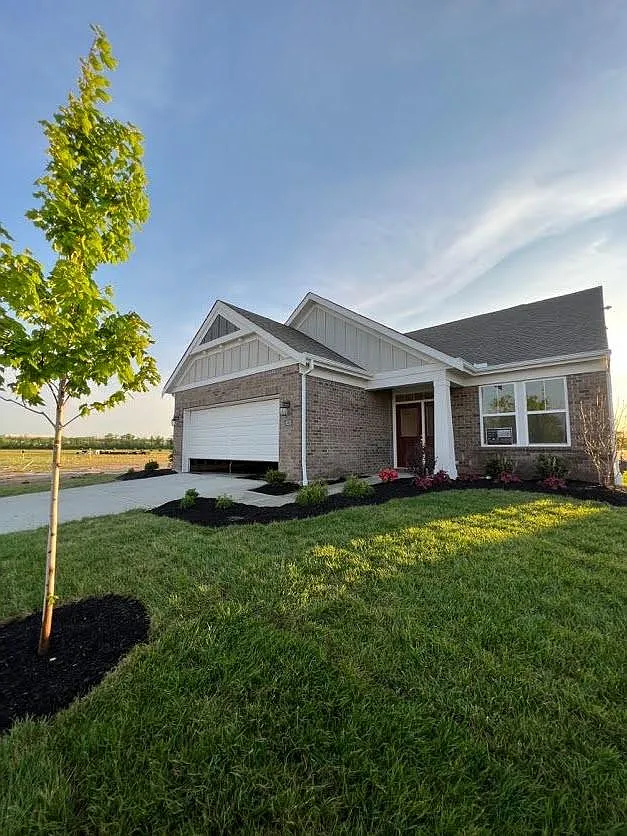 8225 Button Bush Pl — Photo 1