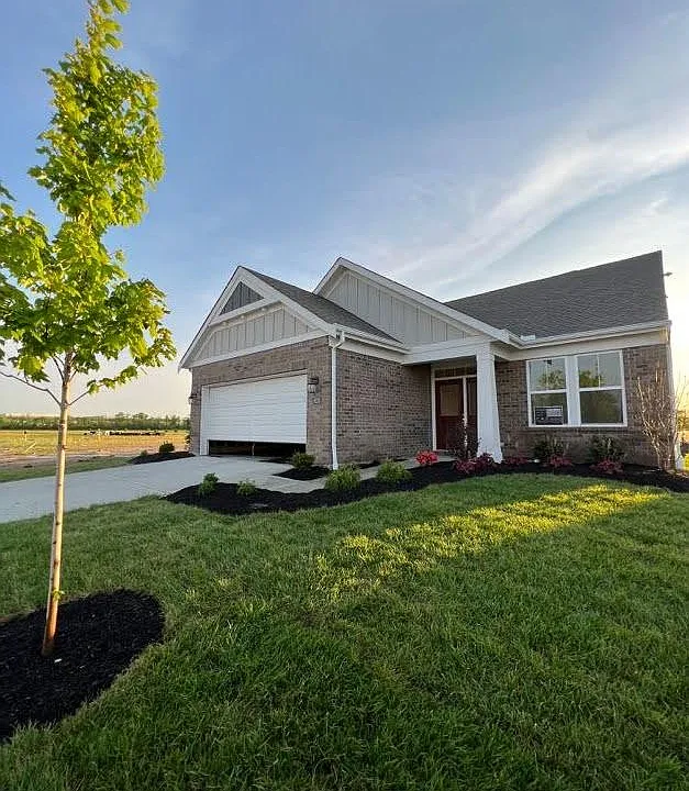 8225 Button Bush Pl