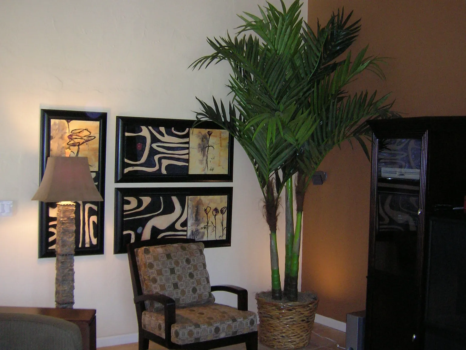 3 bed, 1621 sqft, $4,000 — Photo 3