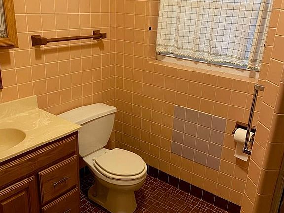 3rd image of 151 Orchard Way