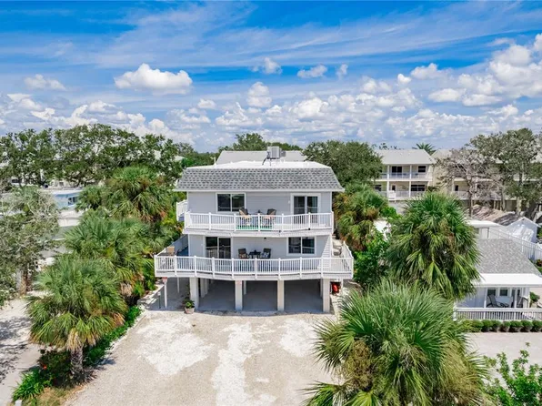 115 Canal Ave APT 3, Indian Rocks Beach, FL 33785