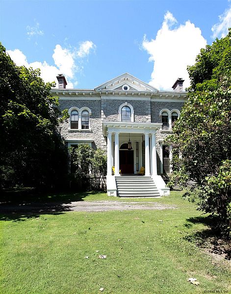 2nd image of 123 PAVILION Avenue