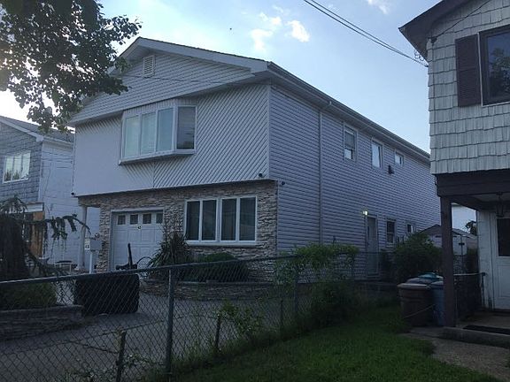 3rd image of 43 E Augusta Ave