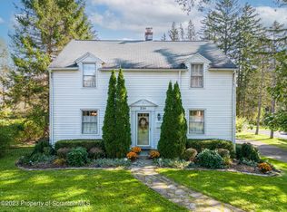 238 N Abington Rd, Clarks Green, PA 18411