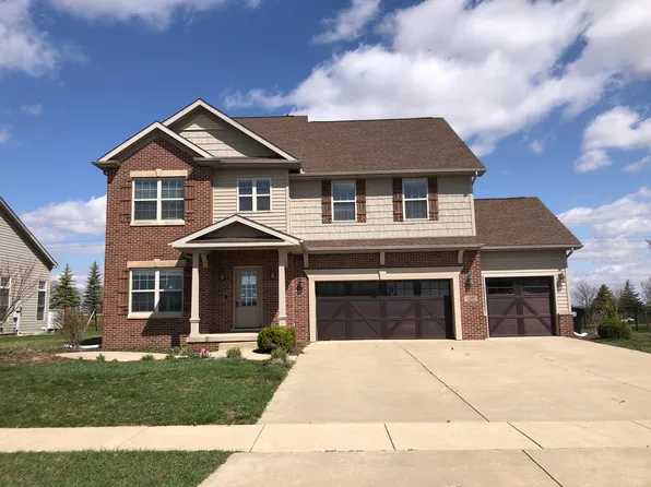 1260 Silver Oak Cir, Normal, IL 61761