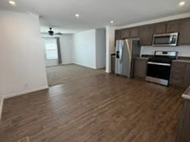 204 Onandaga Ave — Photo 6