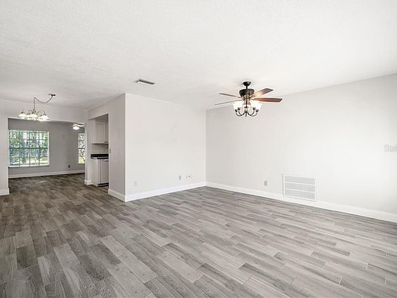 4th image of 1812 Forest Dr