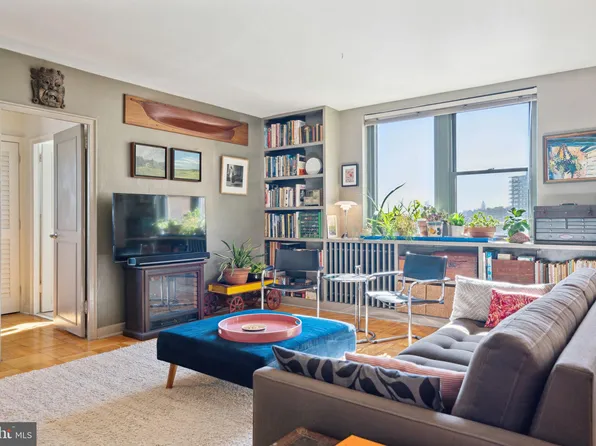 2601 Pennsylvania Ave APT 1031, Philadelphia, PA 19130