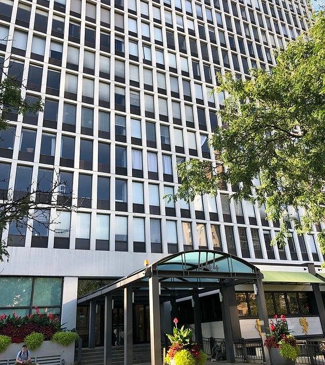 1st image of 444 W Fullerton Pkwy APT 1102