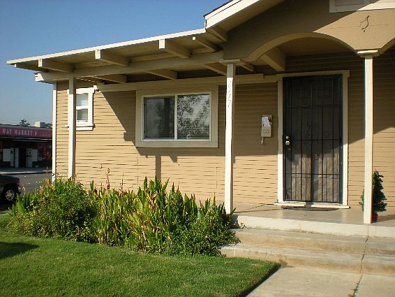 1st image of 497 W Alvarado St