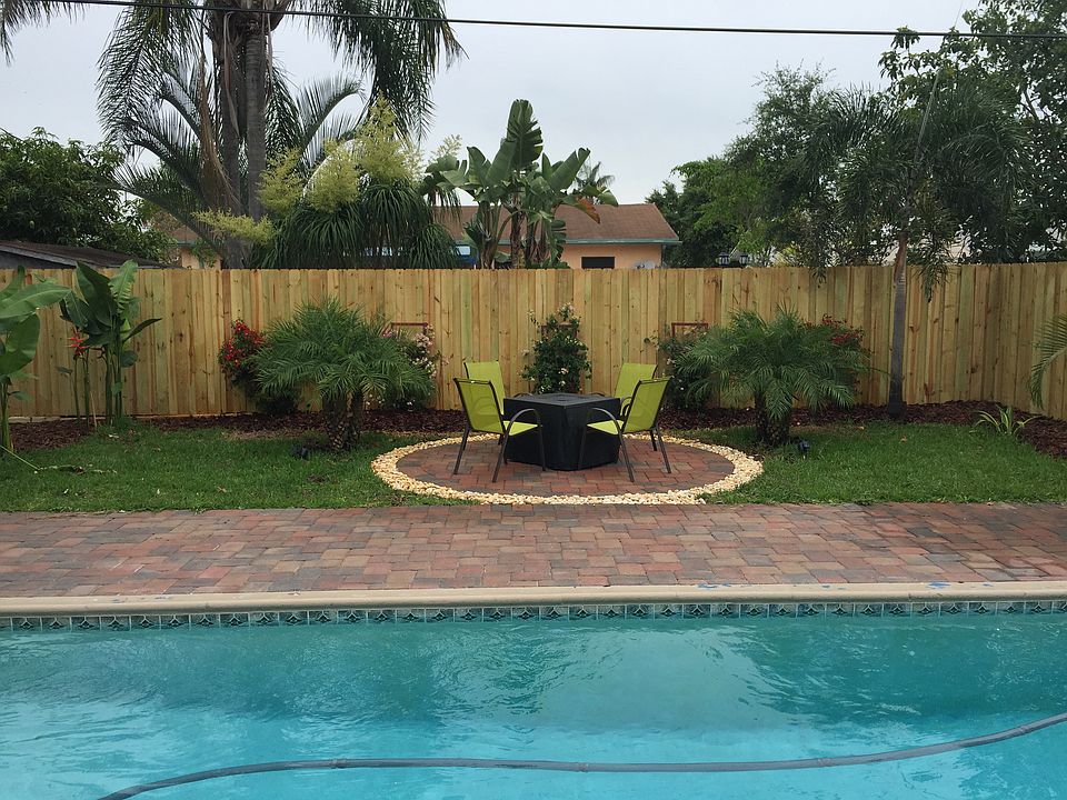 2nd image of 7831 Farragut St