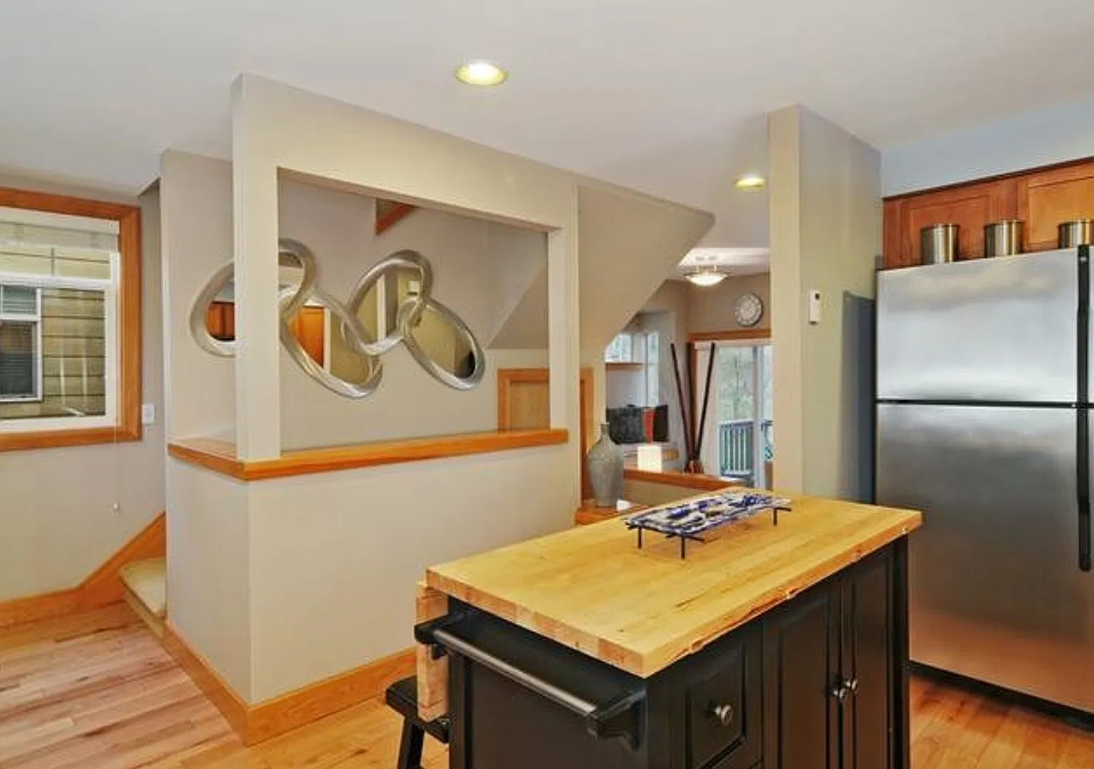 Available Now! Beautiful Squire Park Townhome Featuring Fireplace And Private Outdoor Space — Photo 3