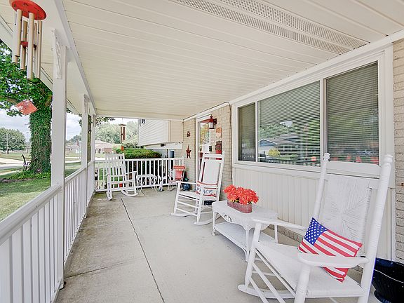 3rd image of 7409 Tammy Dr