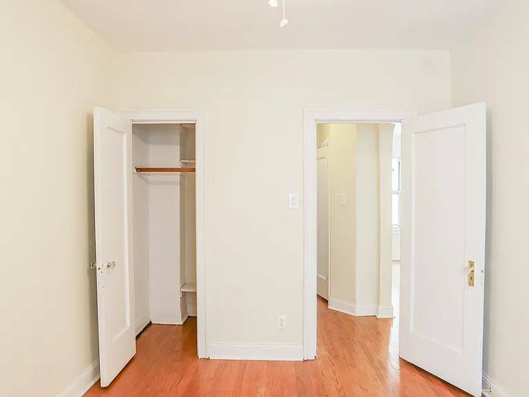 1631 W Lunt Ave #2A — Photo 8