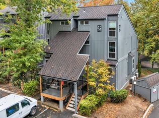 100 Kerr Pkwy APT 47, Lake Oswego, OR