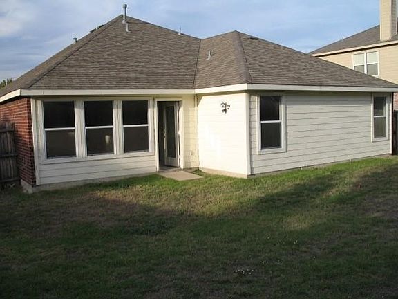 3rd image of 9321 Vernon Ct
