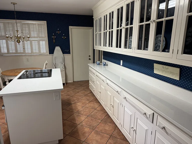 4637 Oakview Dr — Photo 15