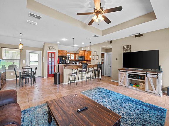 2nd image of 305 Mission Crest Cir