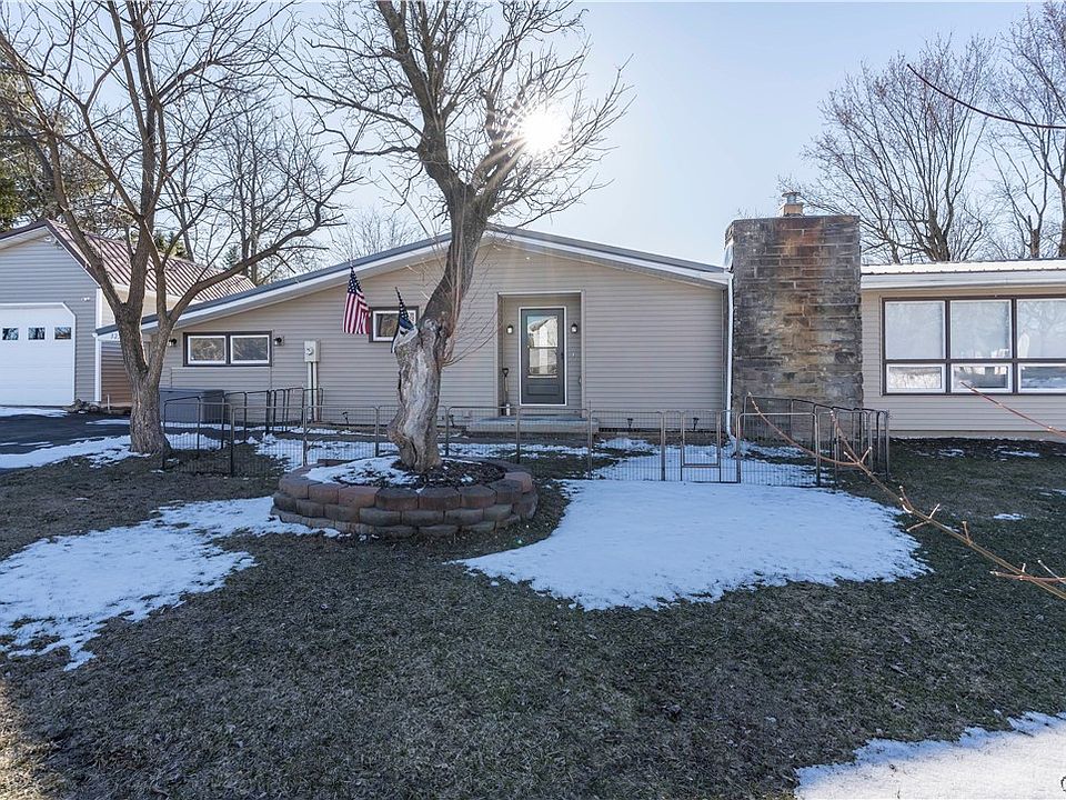1st image of 32546 Belile Rd