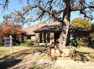 1813 Glenbrook Ct, Bedford, TX 76021
