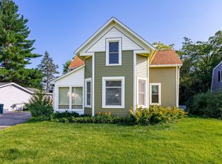 218 Dillaway St, Muscatine, IA 52761